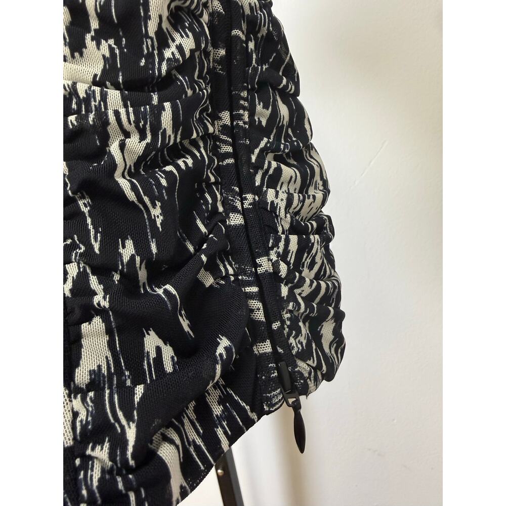NWOT House of Harlow 1960 Lined Black and White Cropped Tank Top Womens - Picture 6 of 6